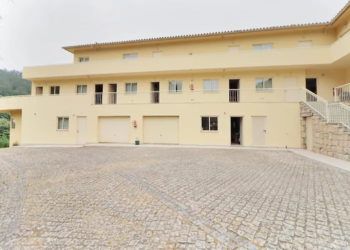 Aparthotel Geres ג'רס