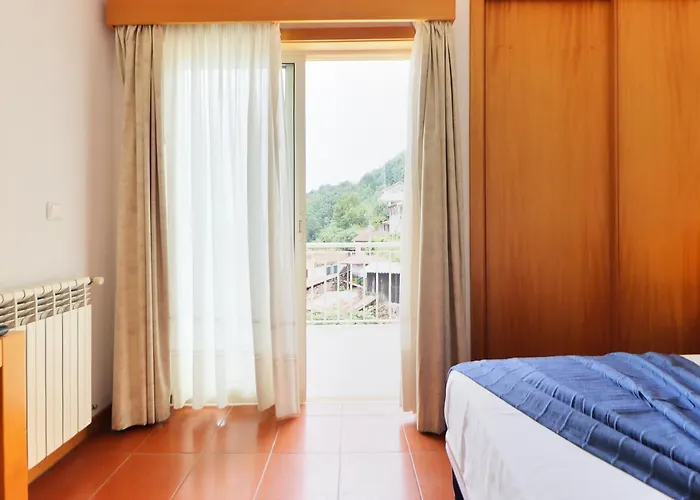 Aparthotel Geres 아파트 제어스